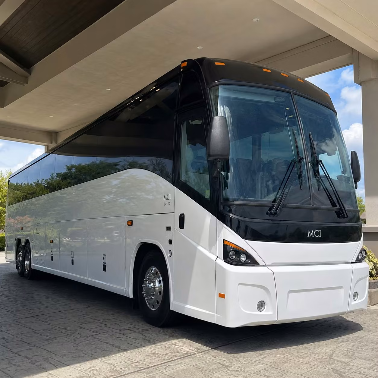 construction crews and jobsite shuttles across grand prairie are easier to manage than you think