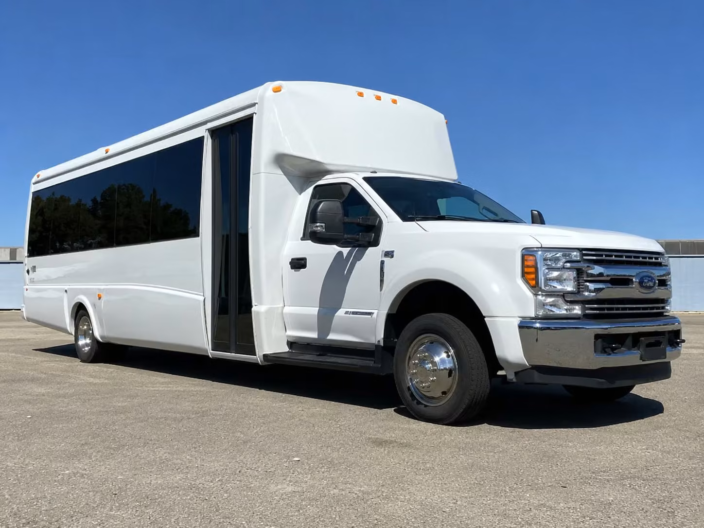 grand prairie corporate shuttle services