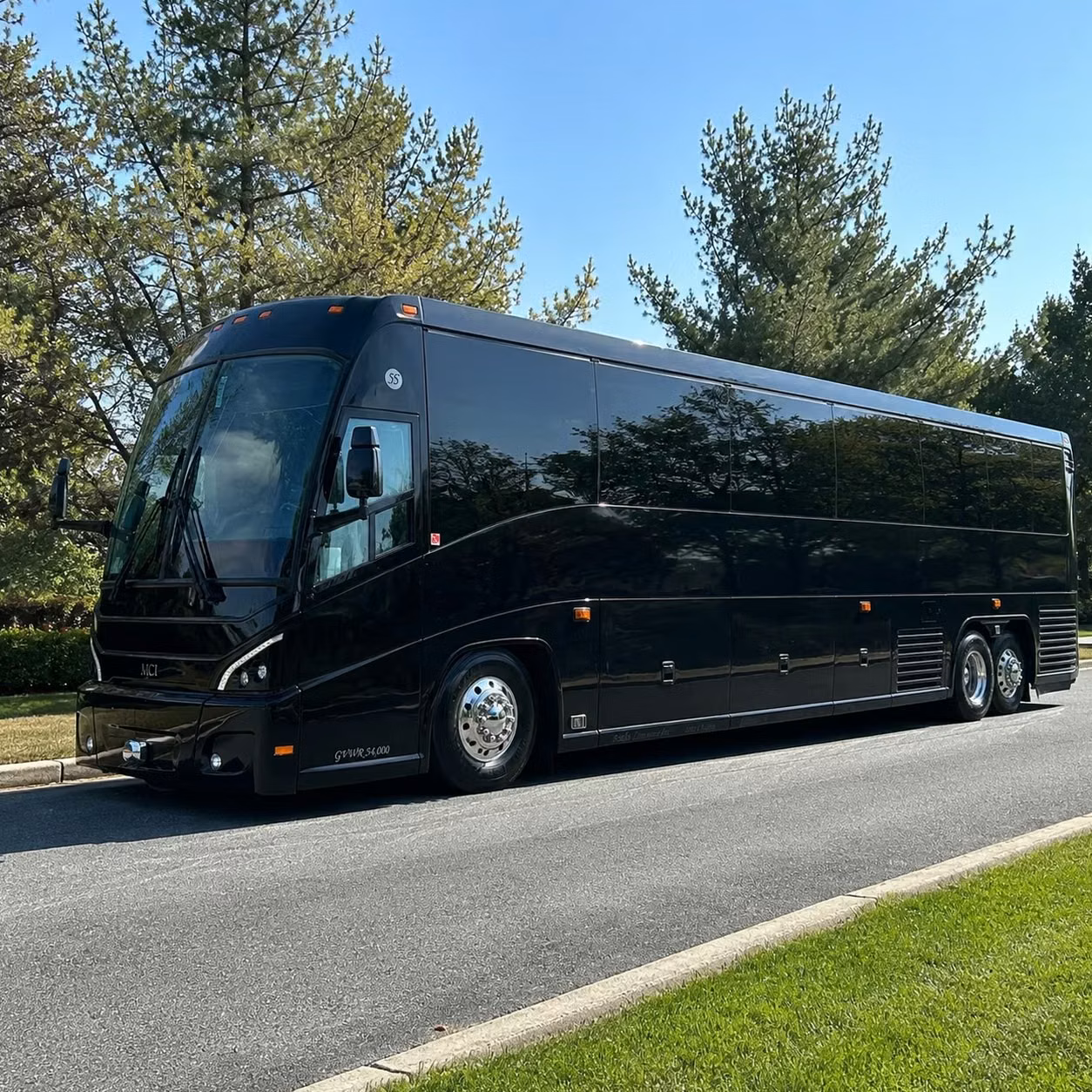 shuttle personnel between nas jrb fort worth and grand prairie government facilities